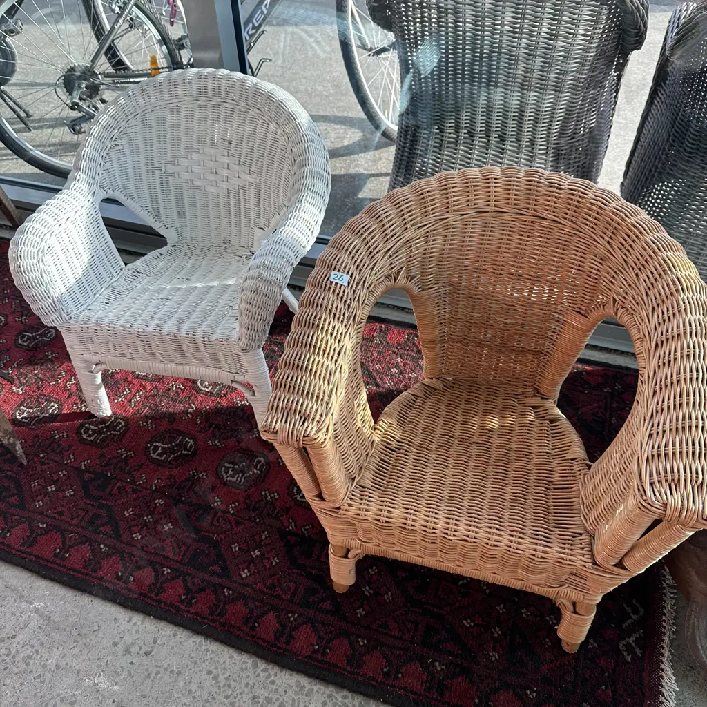 2 kids cane chairs Image 1++