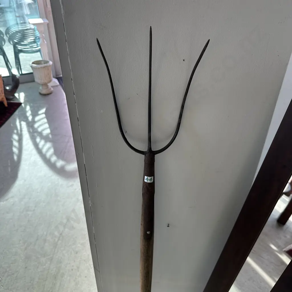Pitch fork Image 1++