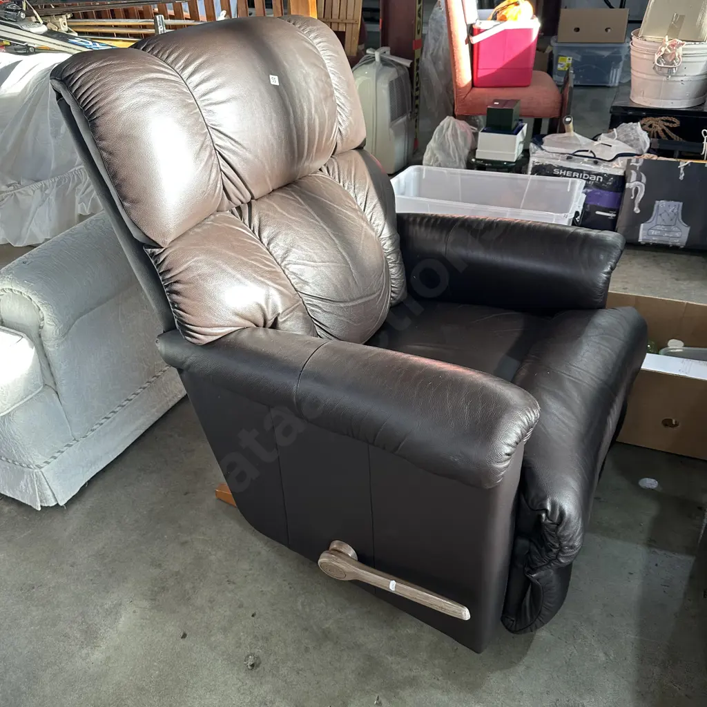 LaZboy recliner chair Image 1++