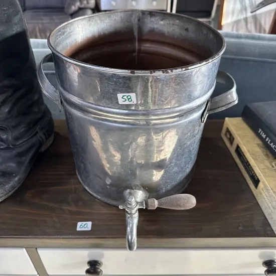 Copper can with tap