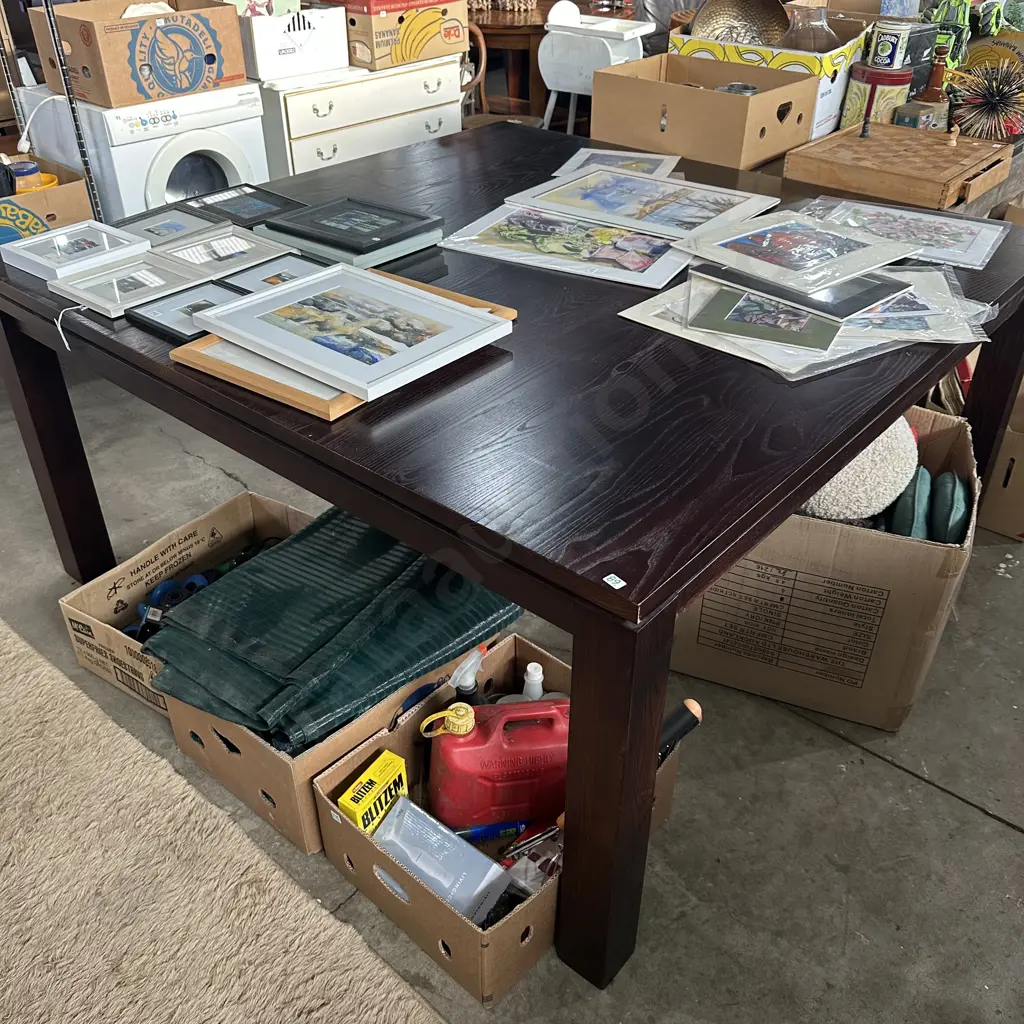 Large square modern oak table 1600x1600mm Image 1++