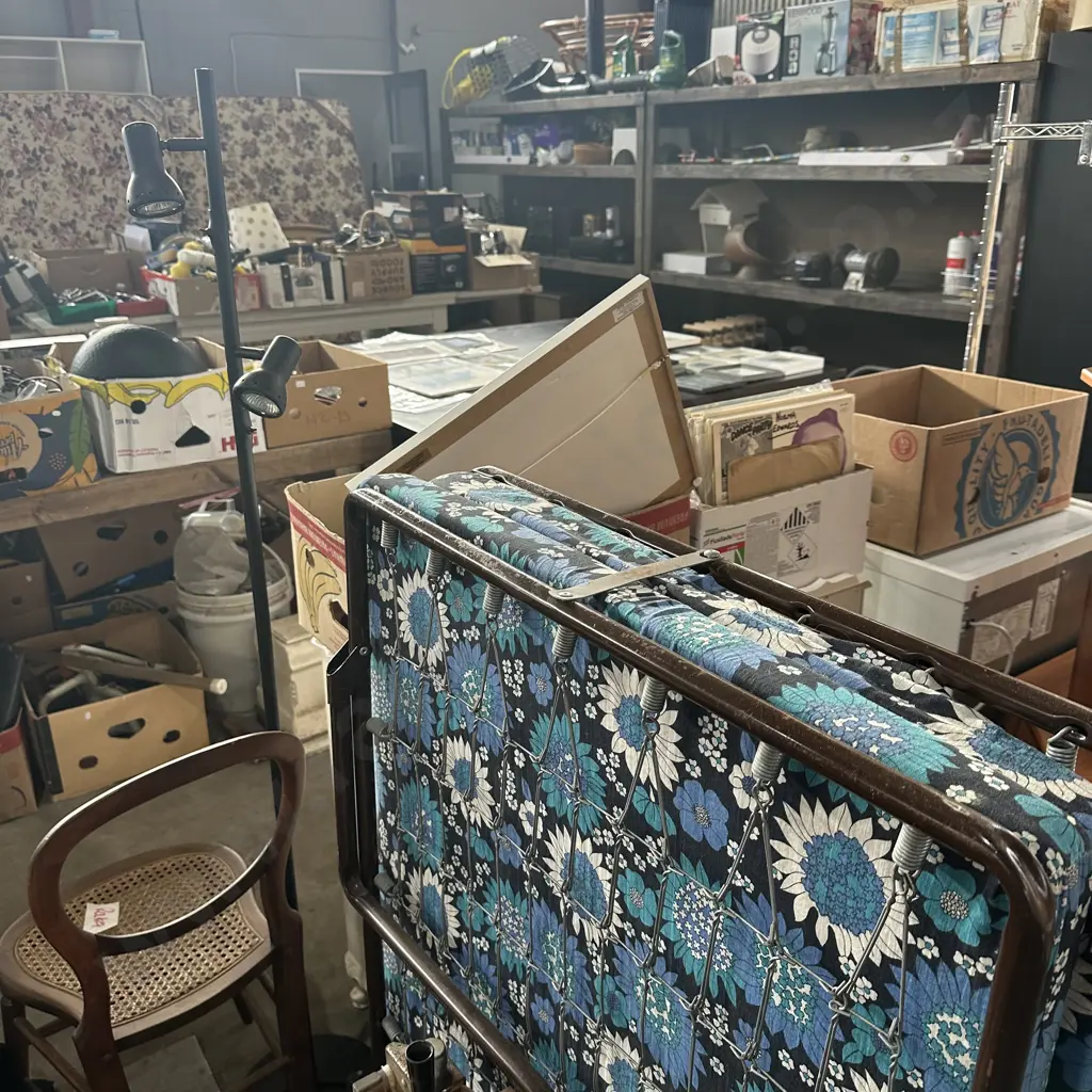 Folding bed,reading light,chair,bag etc Image 1++