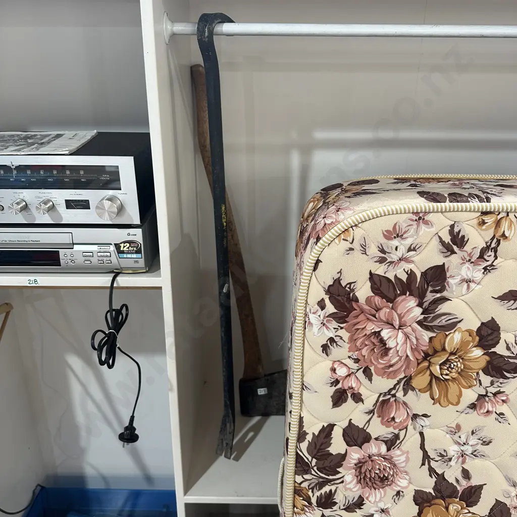 large crow bar and axe plus small portable heater Image 1++