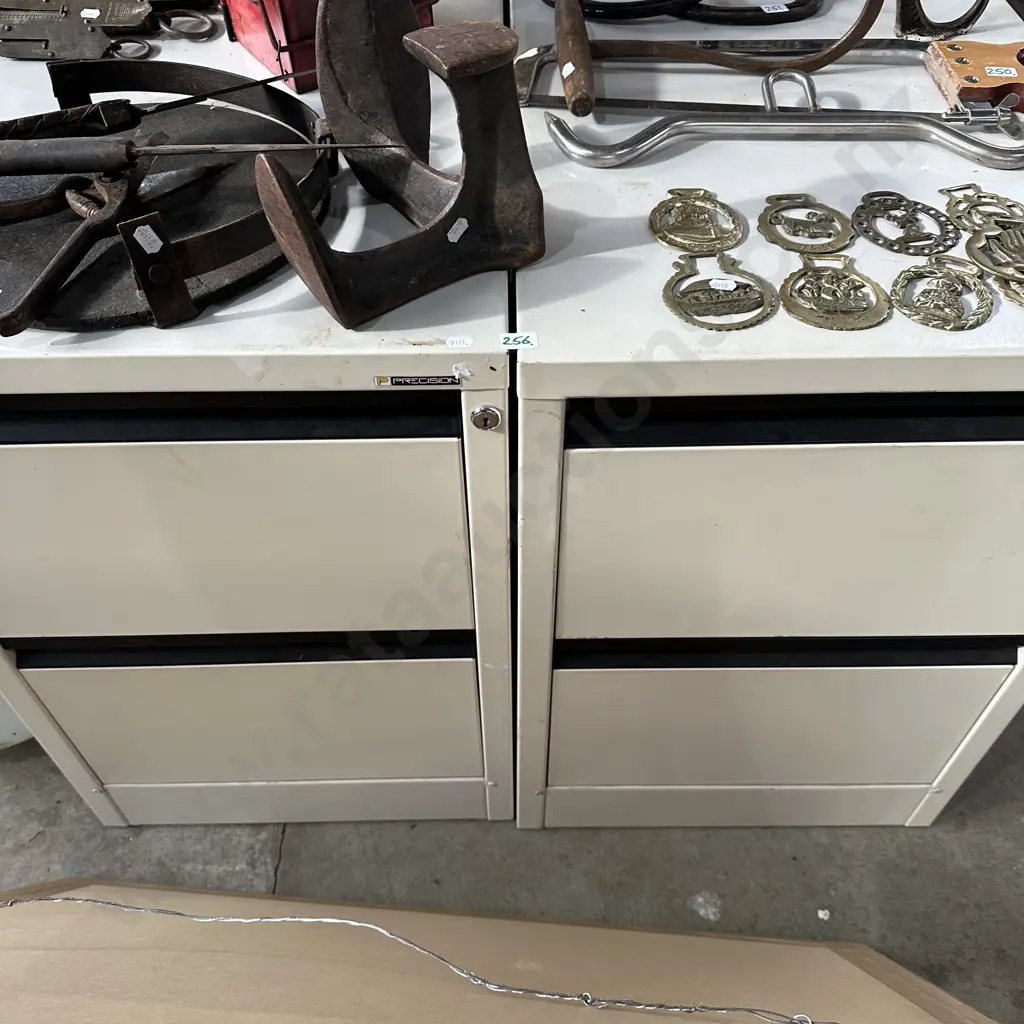 2 file cabinets Image 1++