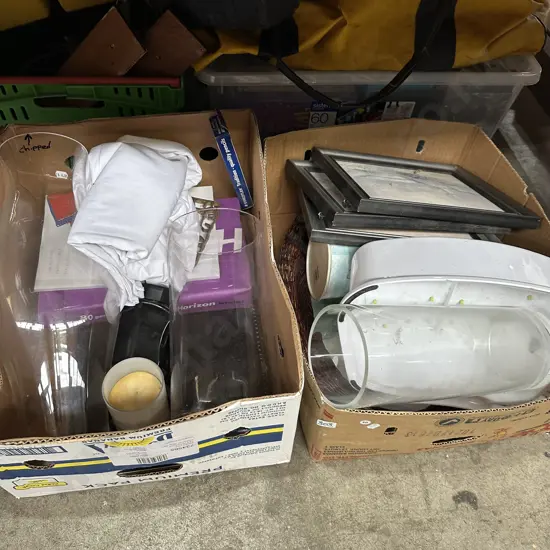 2 boxes asst
