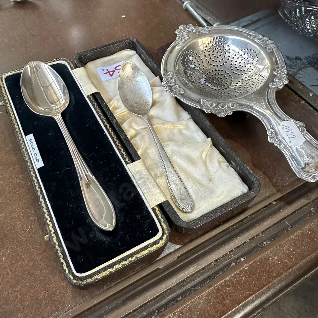 Sterling silver spoons 34g plus silver plated sieve Image 1++