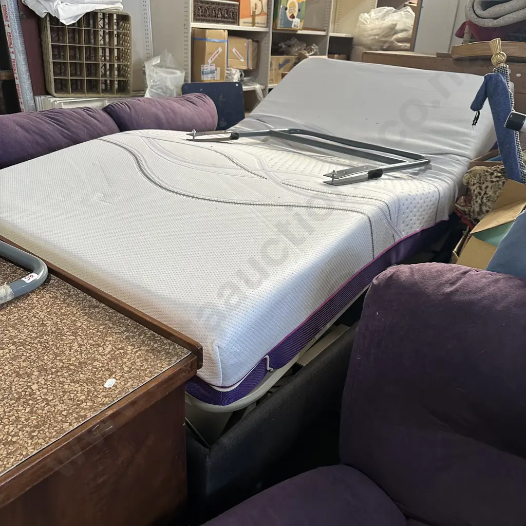 Expensive I-Care bed fully mobile Image 1++