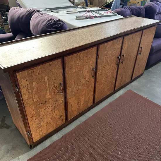 Side board