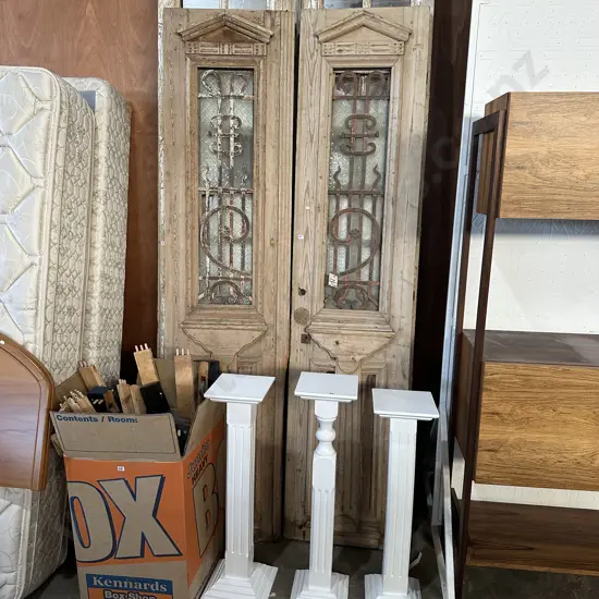 Pr Egyptian doors