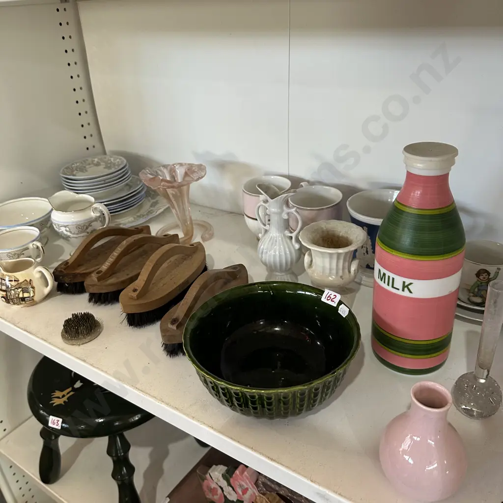 shelf lot Image 1++