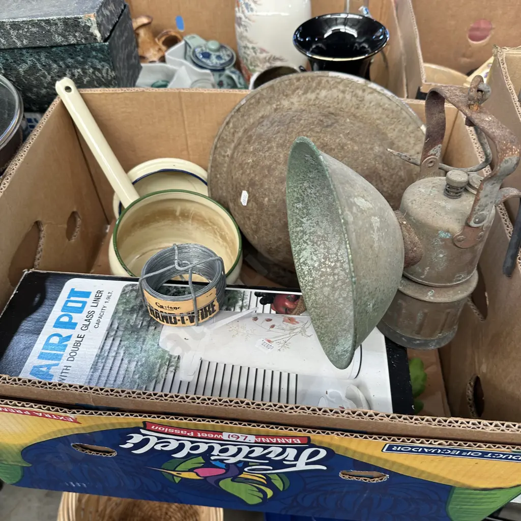 Box collectables etc Image 1++