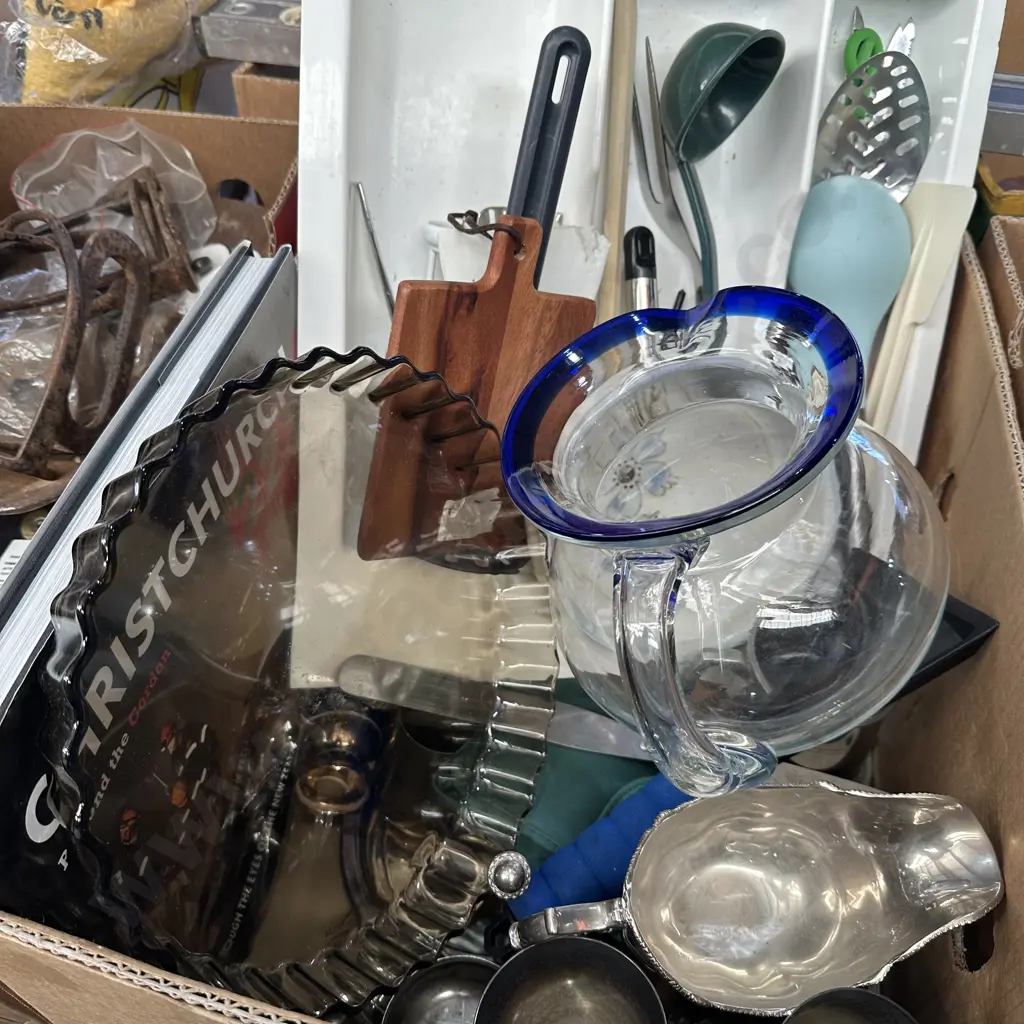 Box silver,kitchenware and earthquake book Image 1++