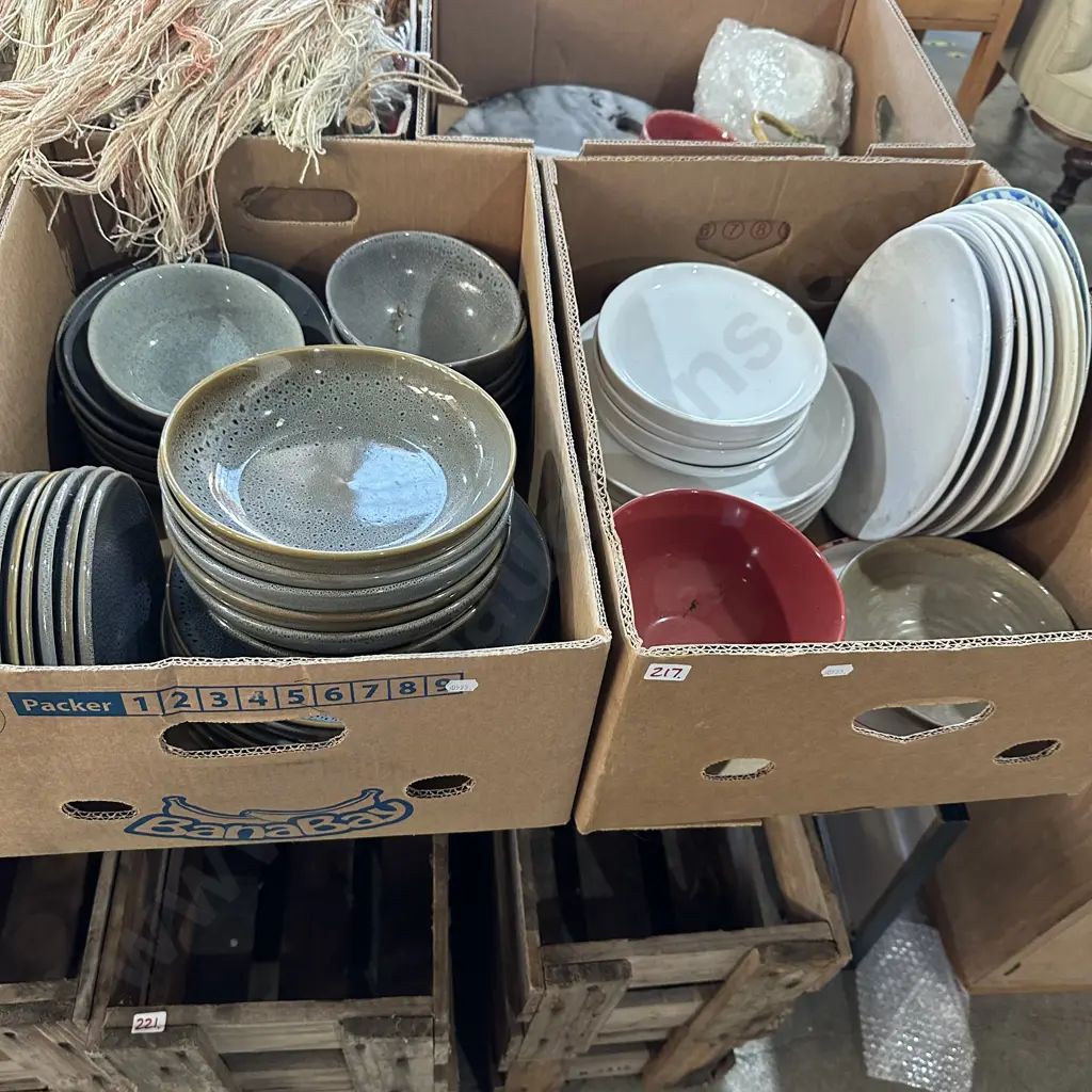 Two boxes plates and bowls Image 1++