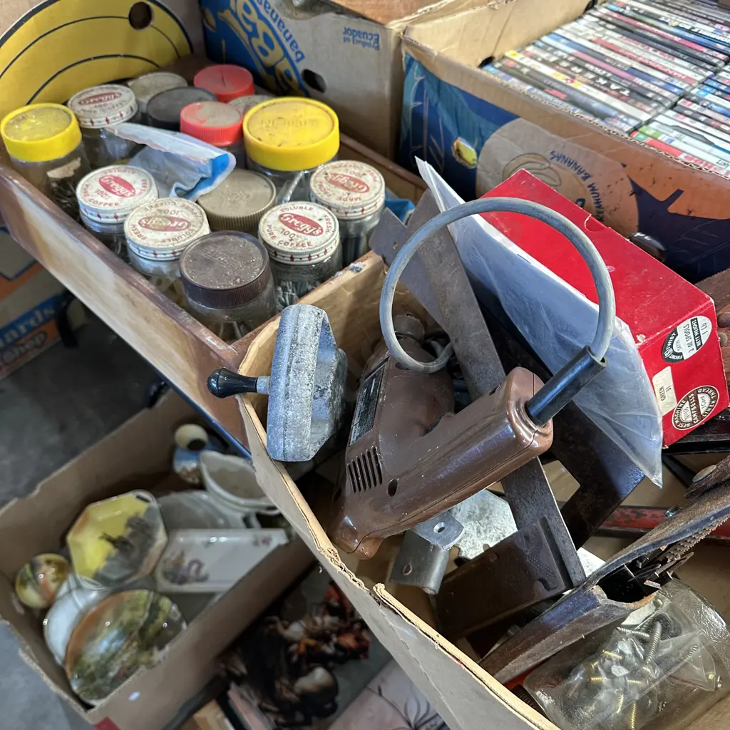 2 box tools and hardware Image 1++