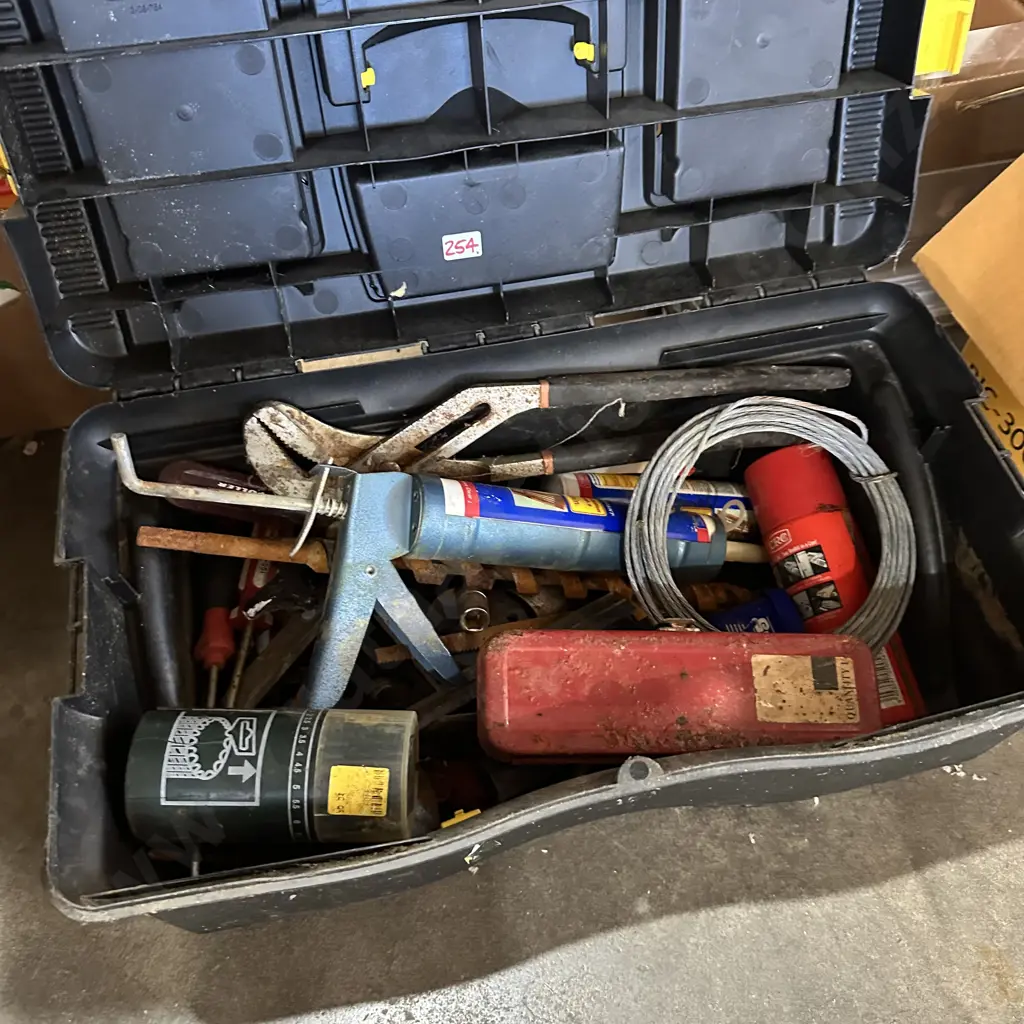 tool box and contents Image 1++