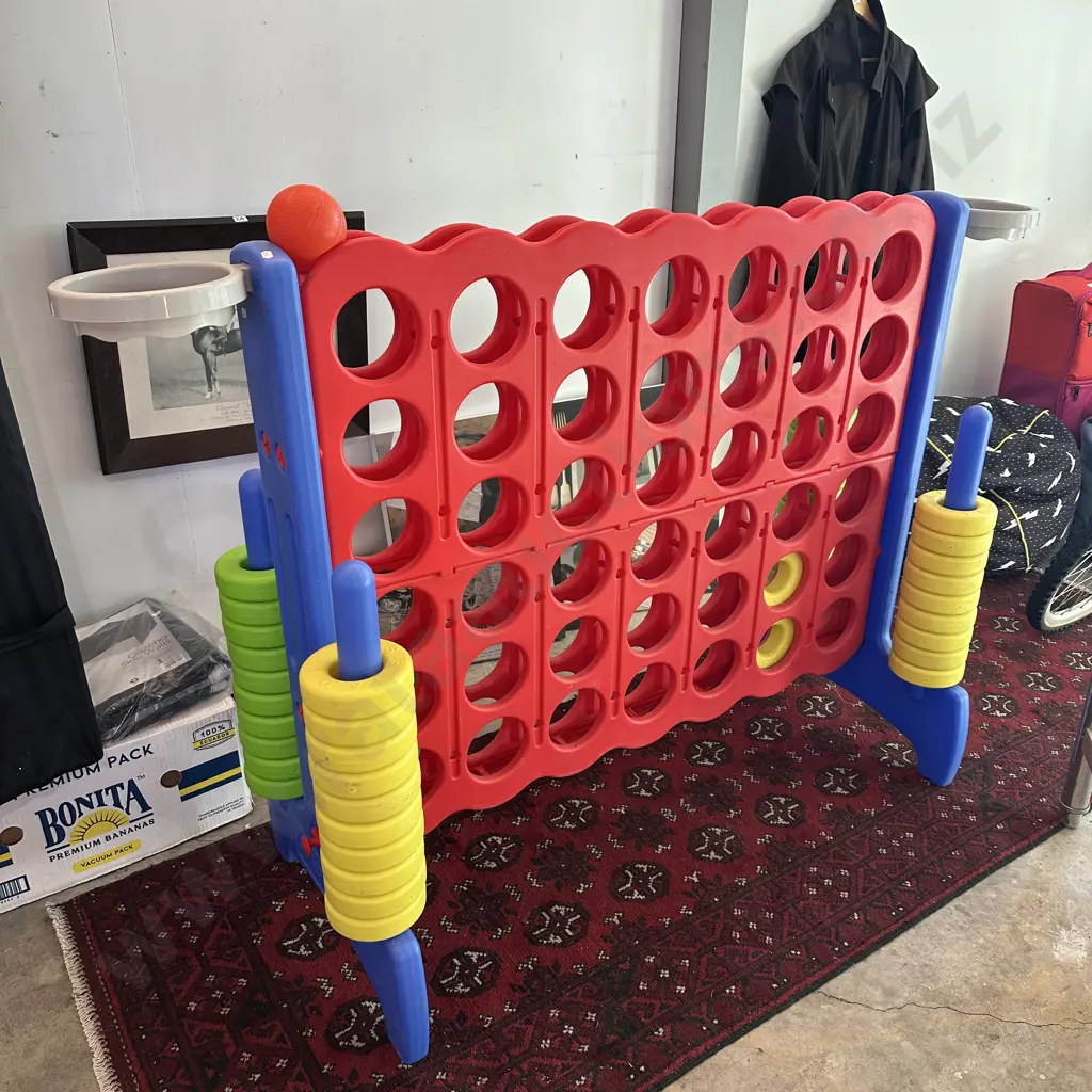 large plastic connect4 Image 1++
