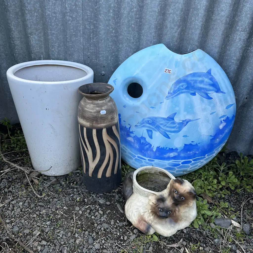 planters and vases Image 1++