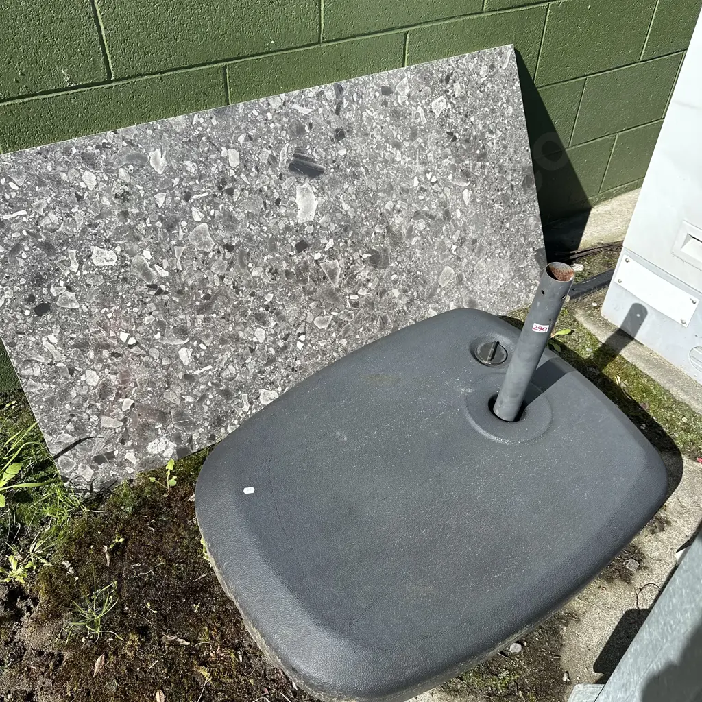 stand and tile Image 1++