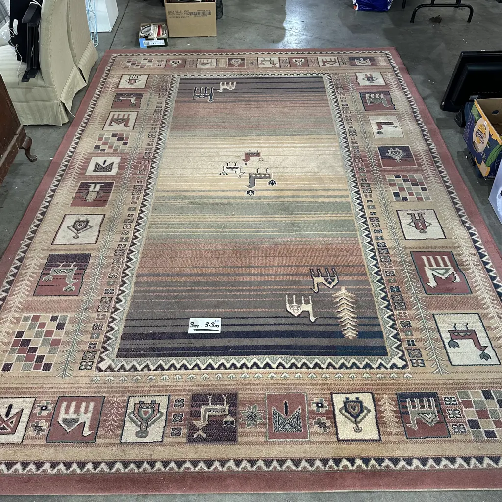 rug 3m x 3.3m Image 1++