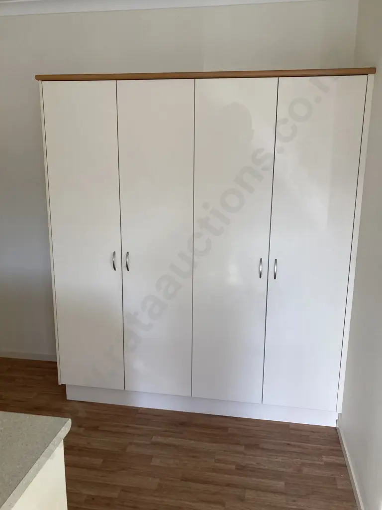 Kitchen plus dish drawer -ready to collect Image 1++