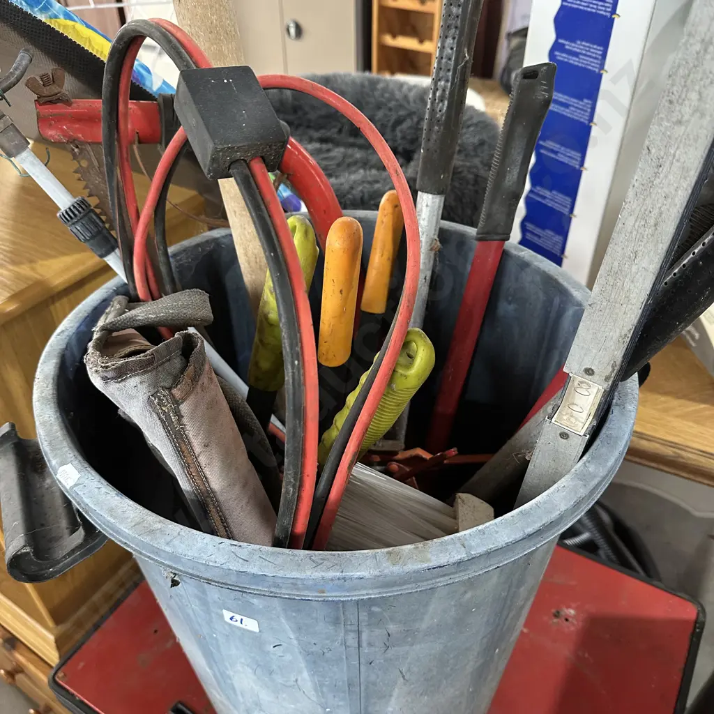 bin of garden tools Image 1++
