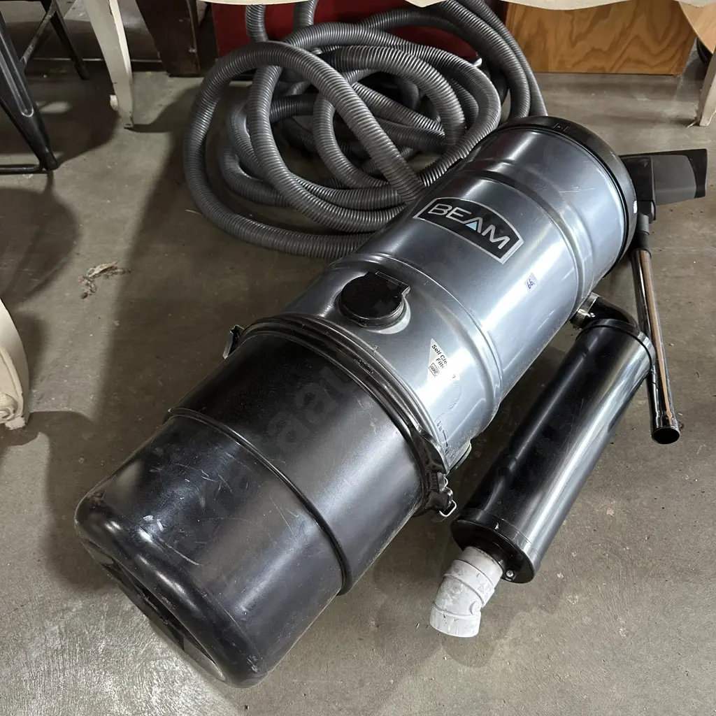 internal vac unit plus hose Image 1++