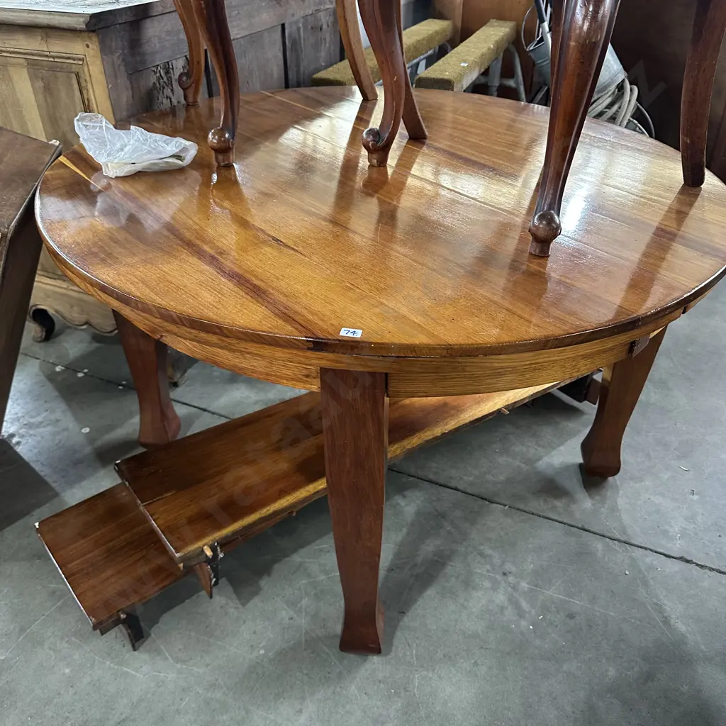 solid wooden dining table with 2 inserts for extension Image 1++