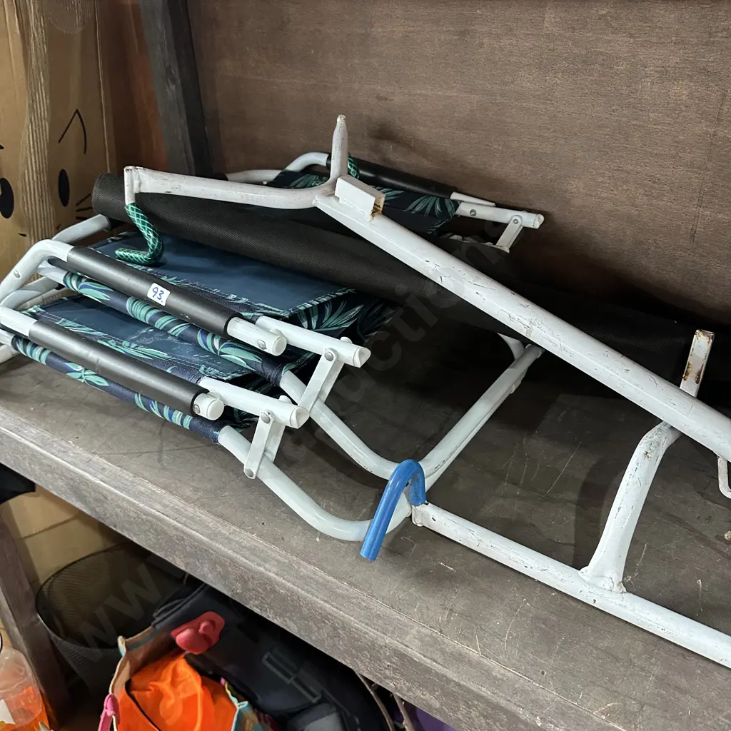 sand chairs, bike rack, broken wheel suitcase Image 1++