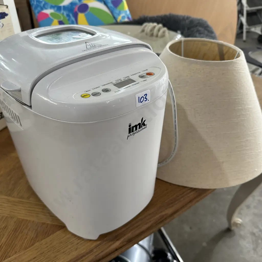 bread maker and lamp shade Image 1++