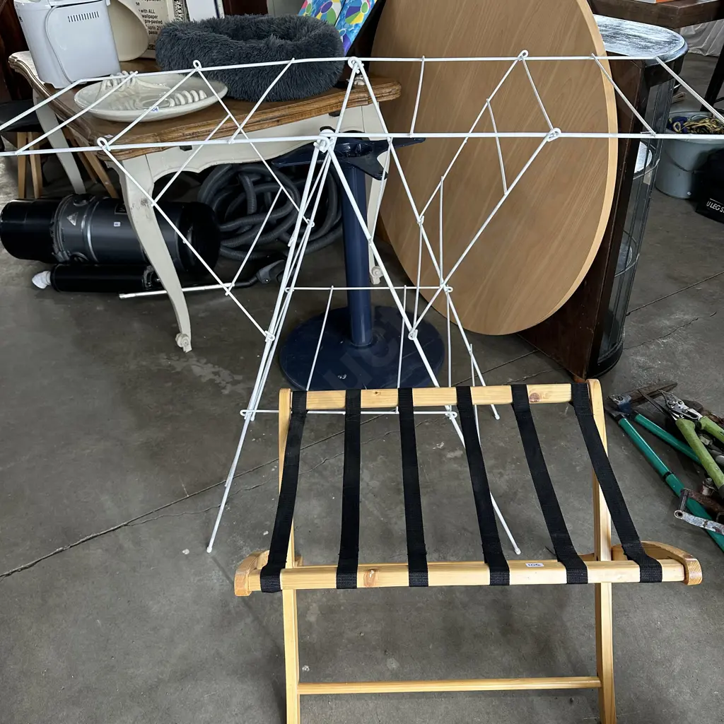 clothes horse and suitcase rack Image 1++