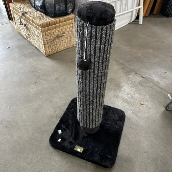 cat scratcher