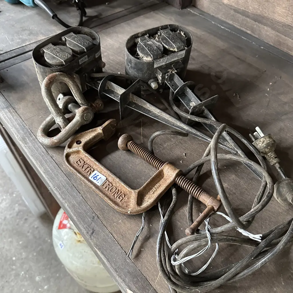 shackles, clamp, outlets Image 1++
