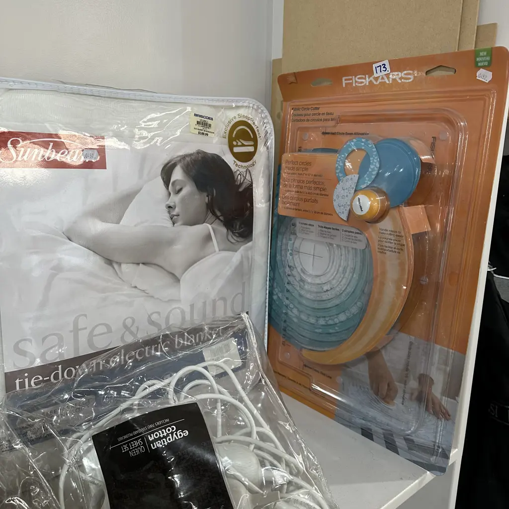 fabric cutter, electric blanket etc Image 1++