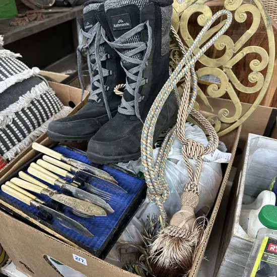 Iron art.boots etc