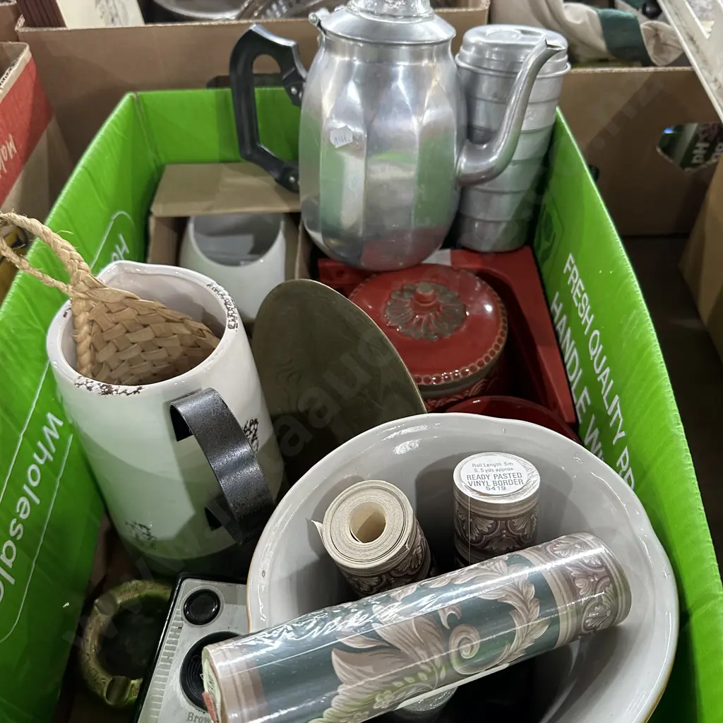 Brownie camera,brass items etc Image 1++