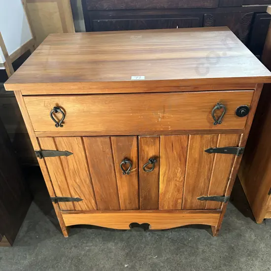 Rimu cabinet