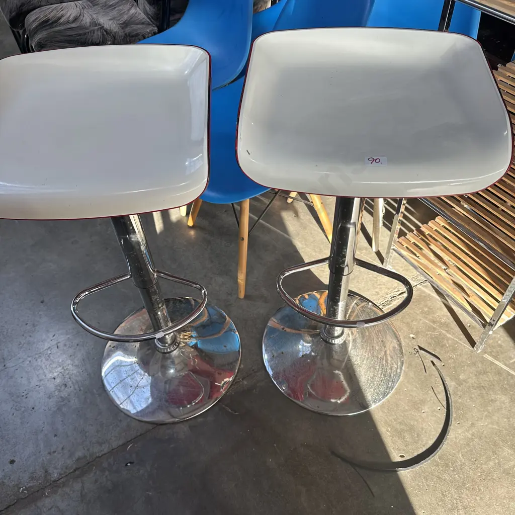 Pr bar stools Image 1++