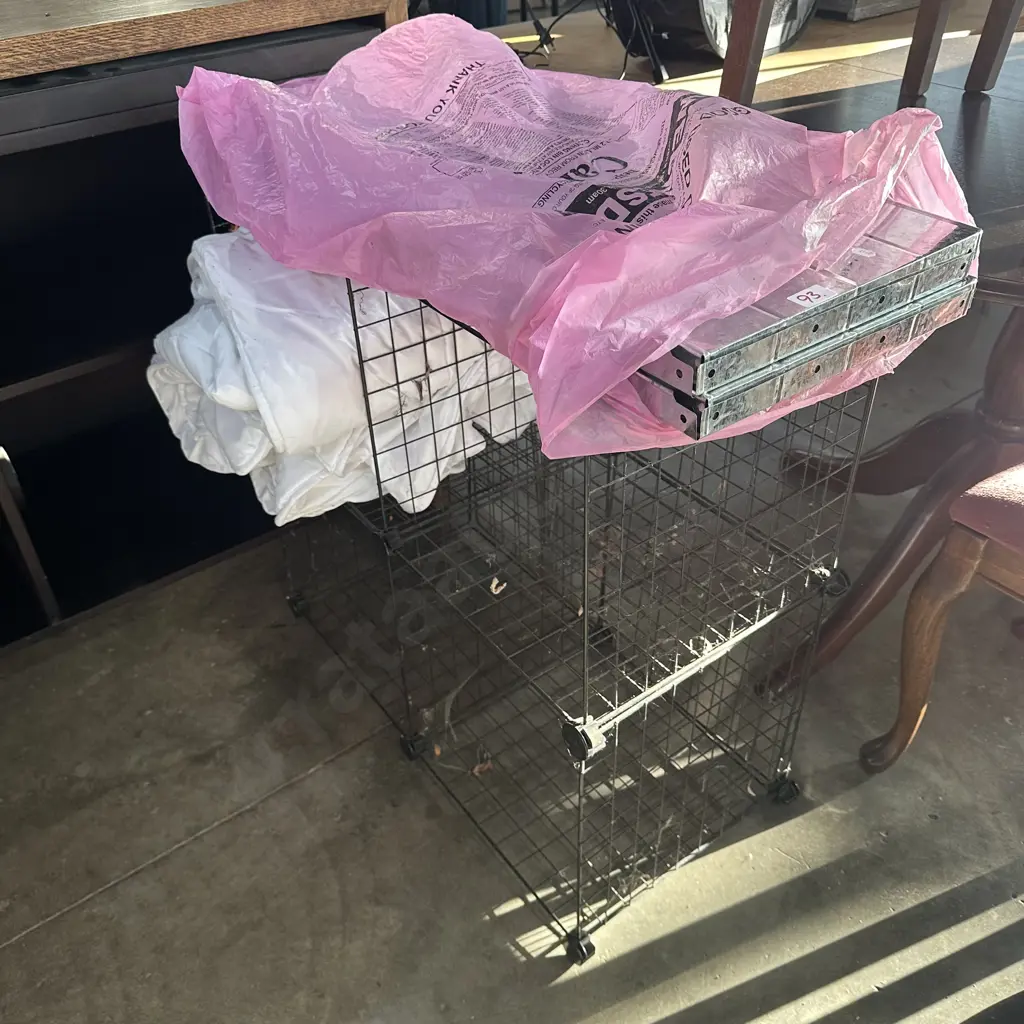 part shelving, shoe rack and bedding Image 1++