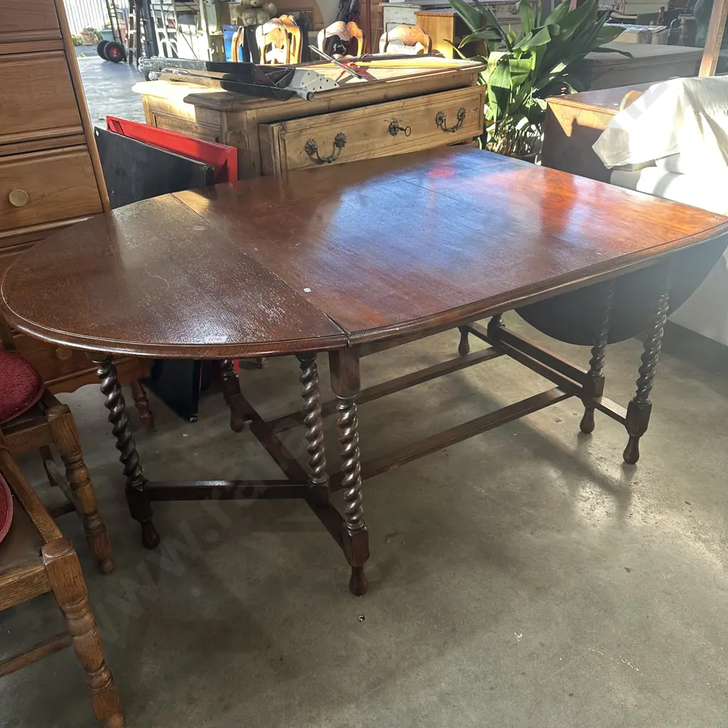 Large Oak  drop leaf barley twist table Image 1++