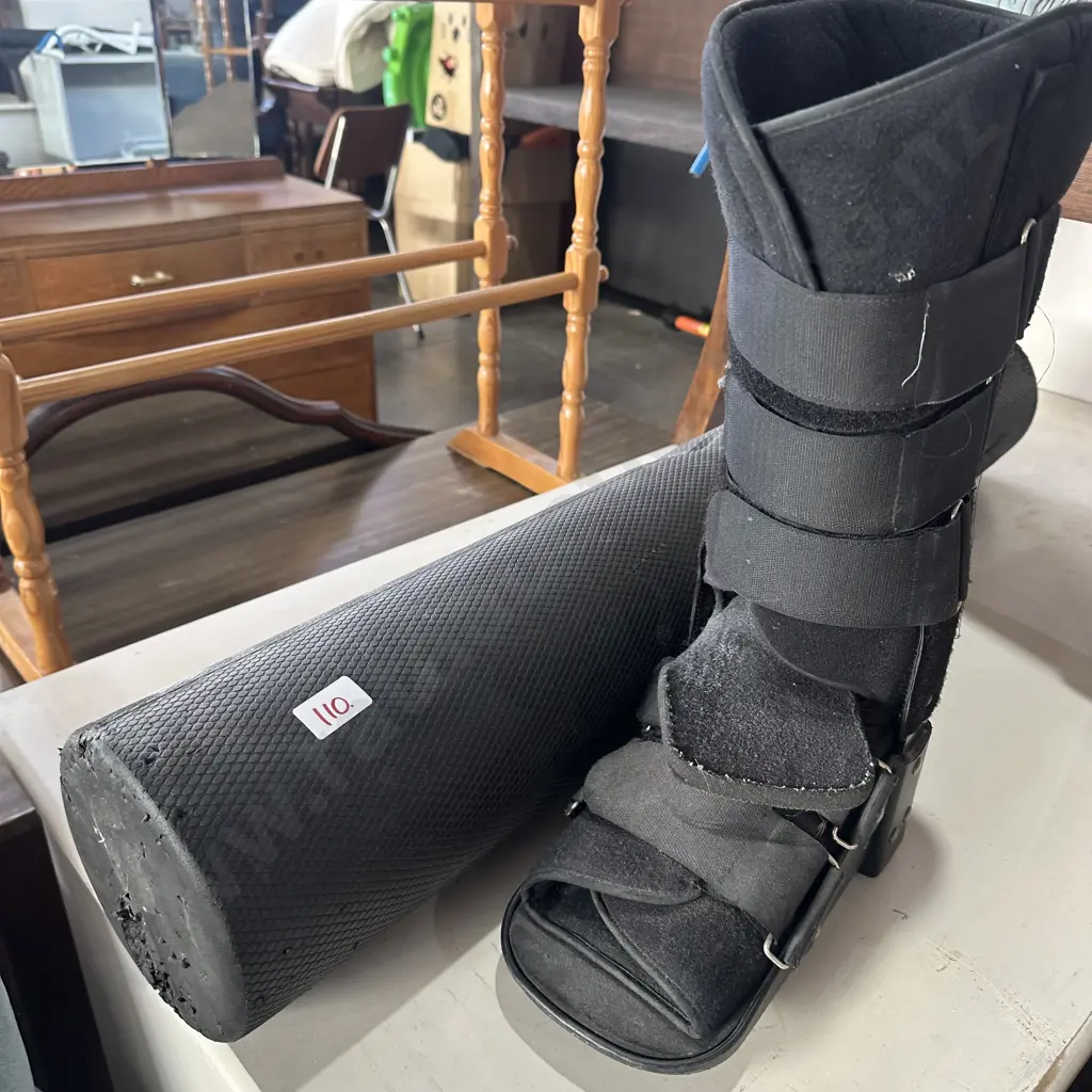 foot brace and fitness roll Image 1++