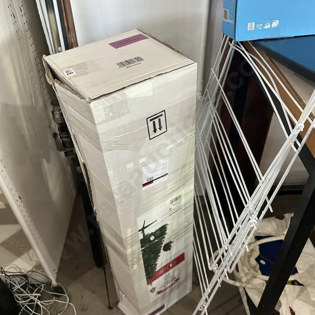 clothes horse and xmas tree Image 1++