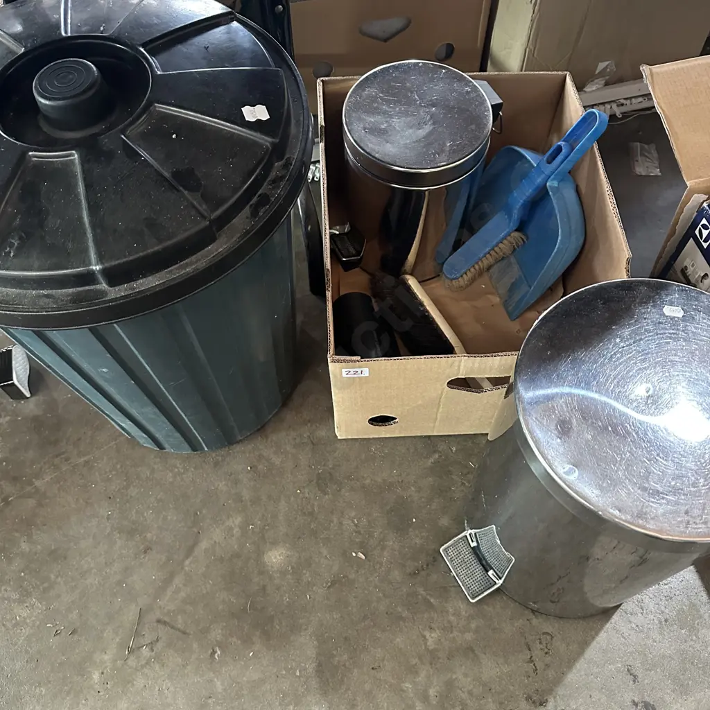 3 rubbish bins Image 1++