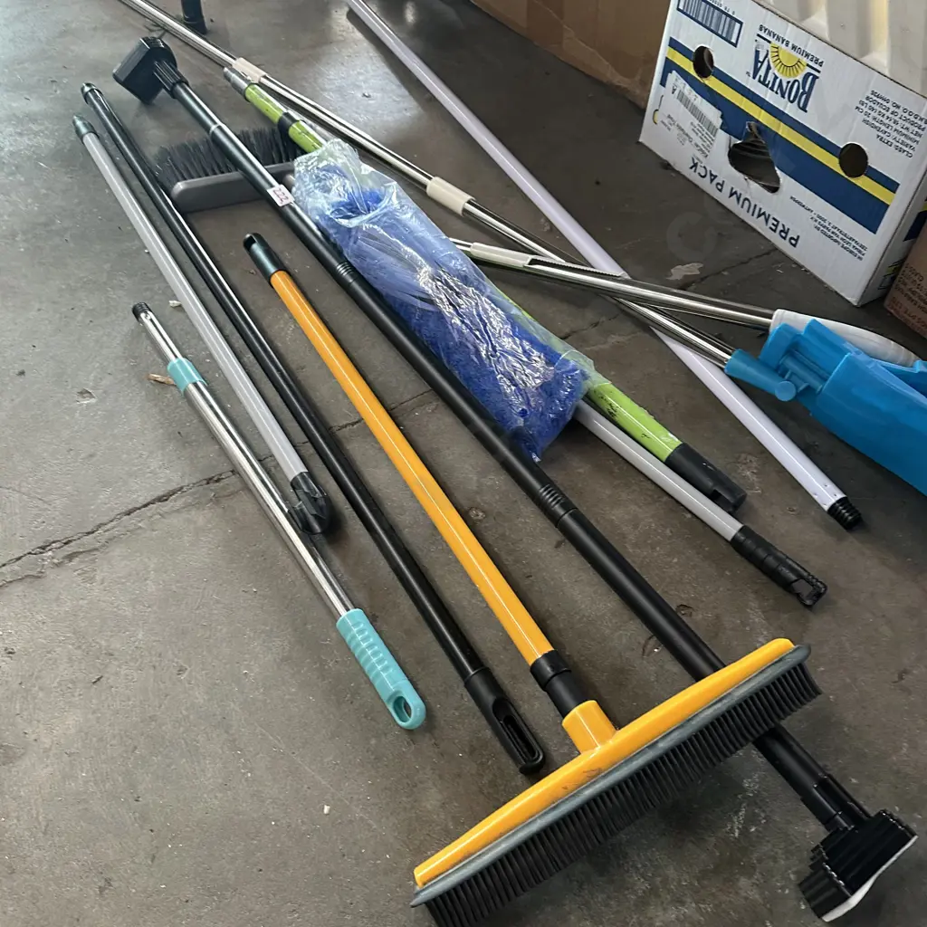 mops, telescopic cloths rack etc Image 1++