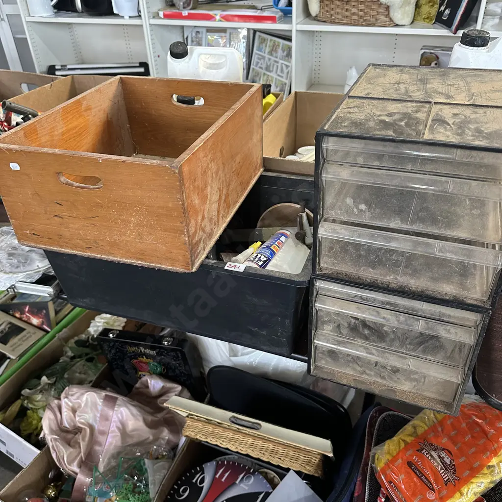 files, bin plus wooden box Image 1++