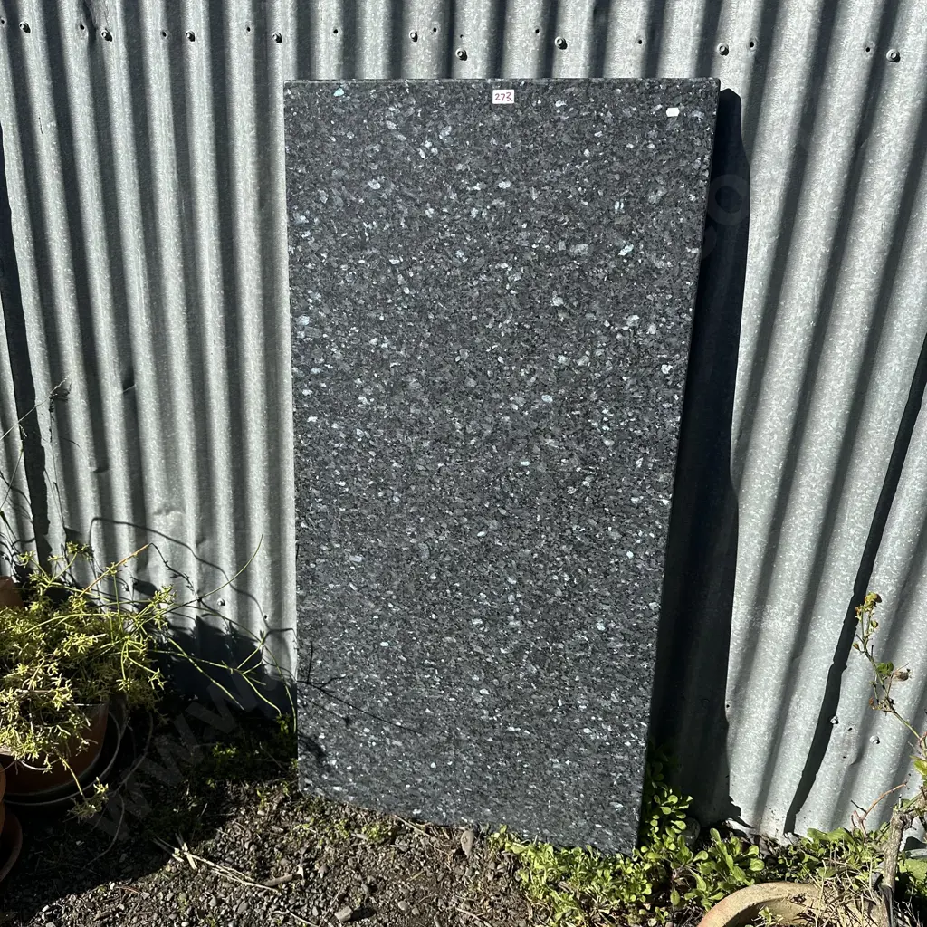 slab of granite 1310 x 660 Image 1++