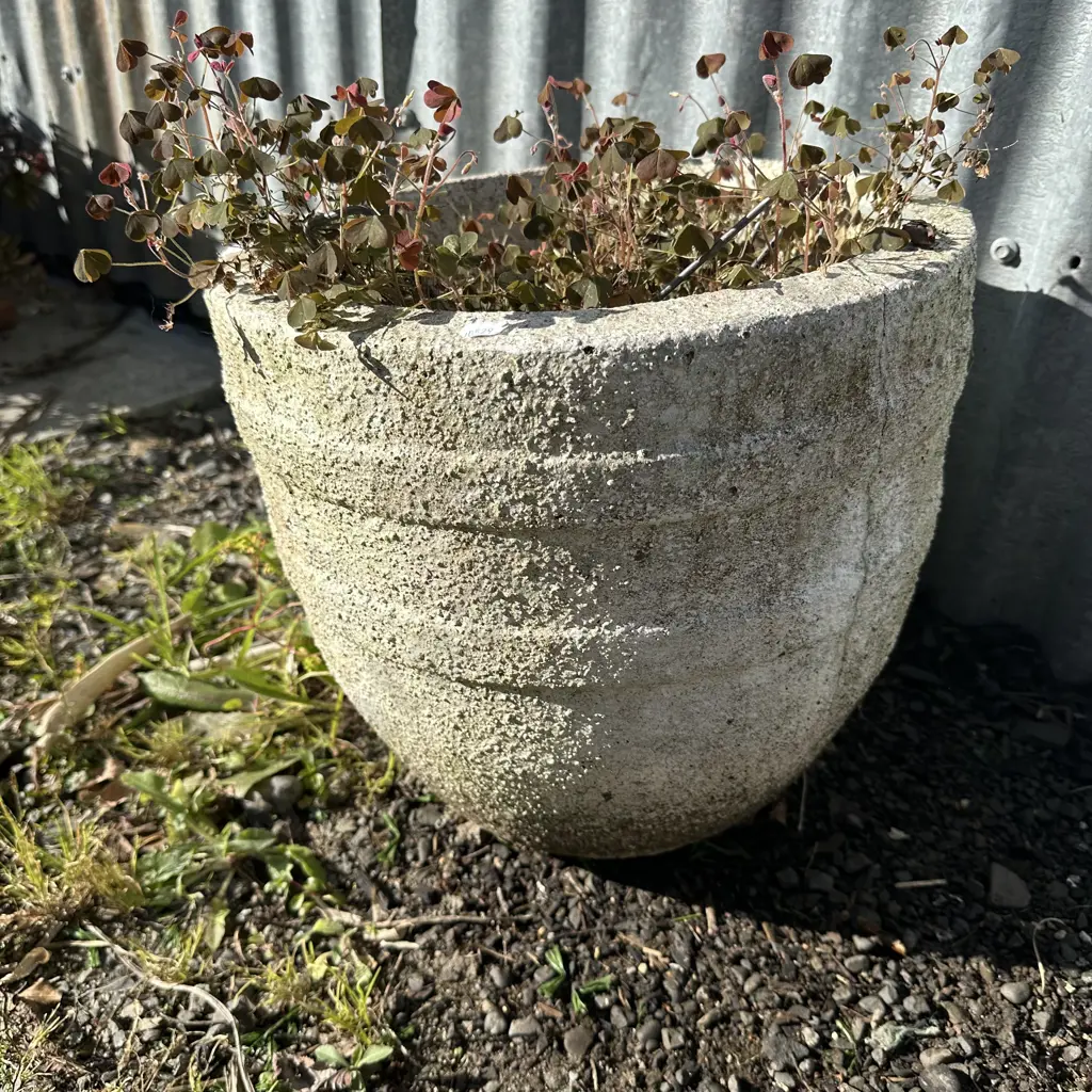 vintage planter Image 1++