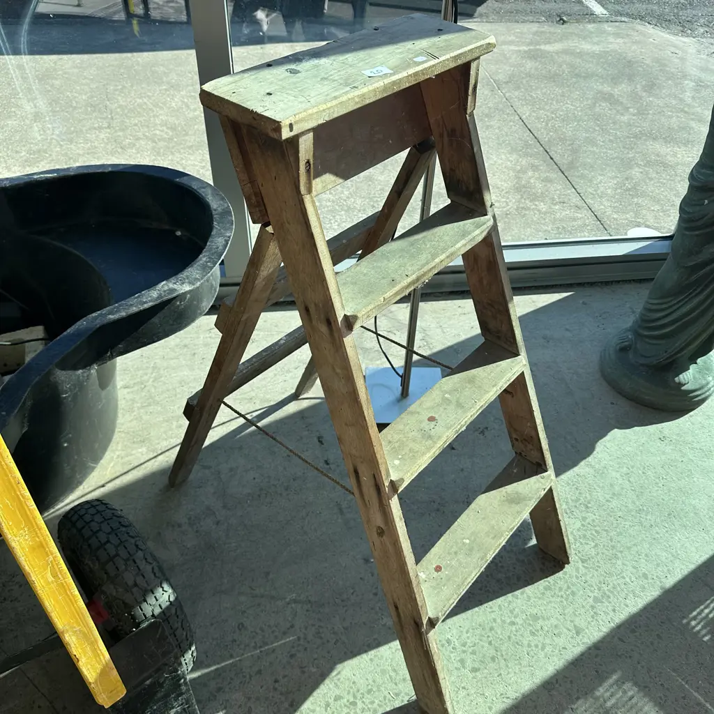 vintage wooden step ladder Image 1++