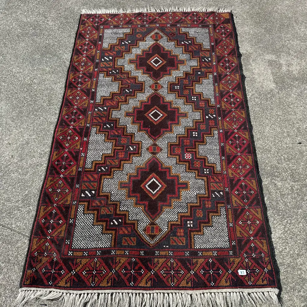 Baluchi Persian rug 1900 x 110 Image 1++