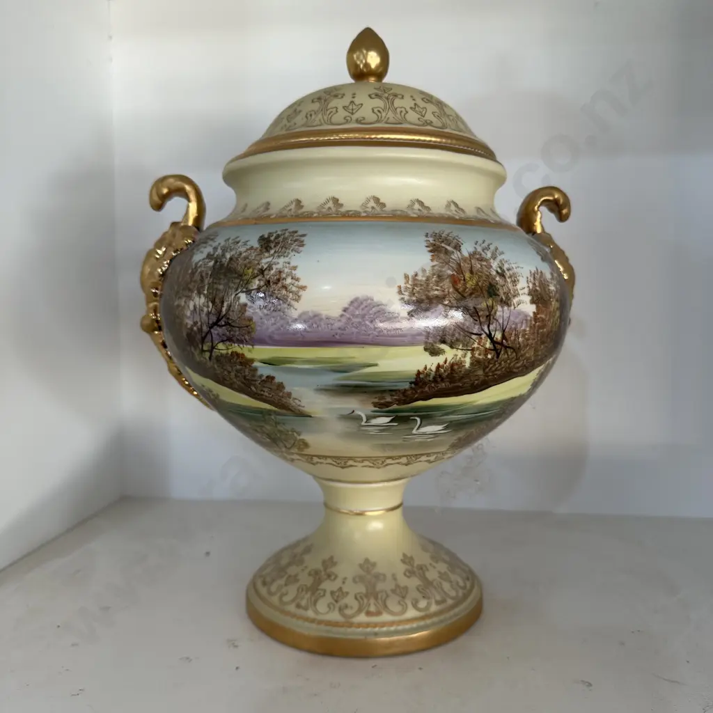 Decorative urn 33cm Image 1++
