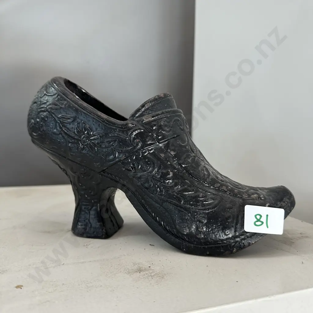 cast iron shoe 25cm lenght Image 1++